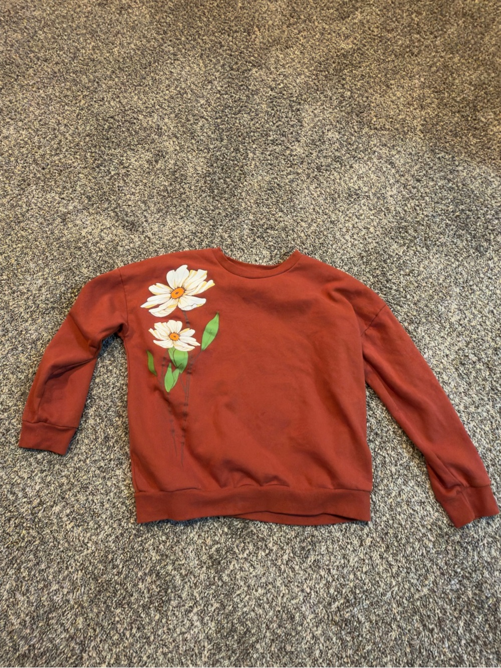 Women’s Rust Floral Crew Sweatshirt with White Daisy Graphic